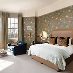 The Churchill Hotel