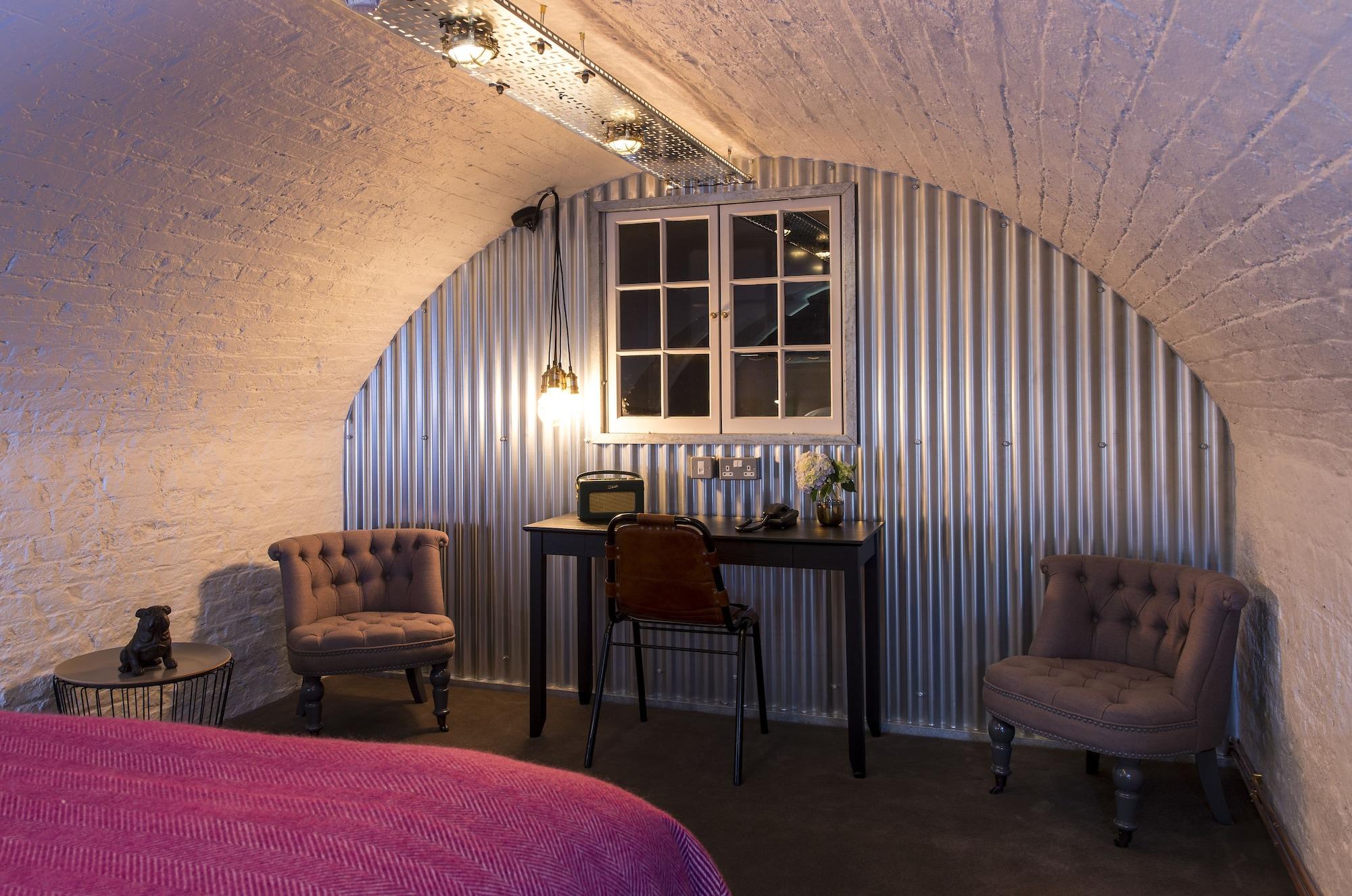 Hotel The Churchill 4*