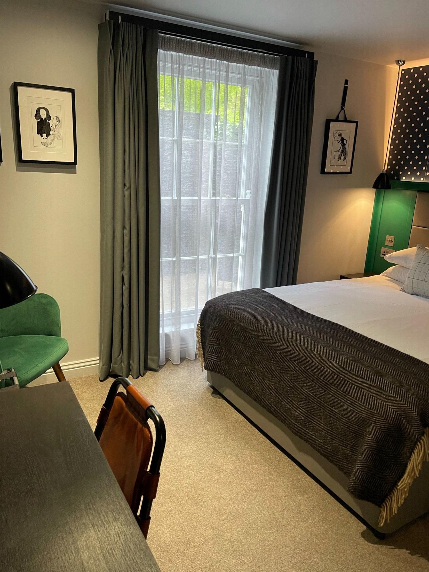 Hotel The Churchill 4*