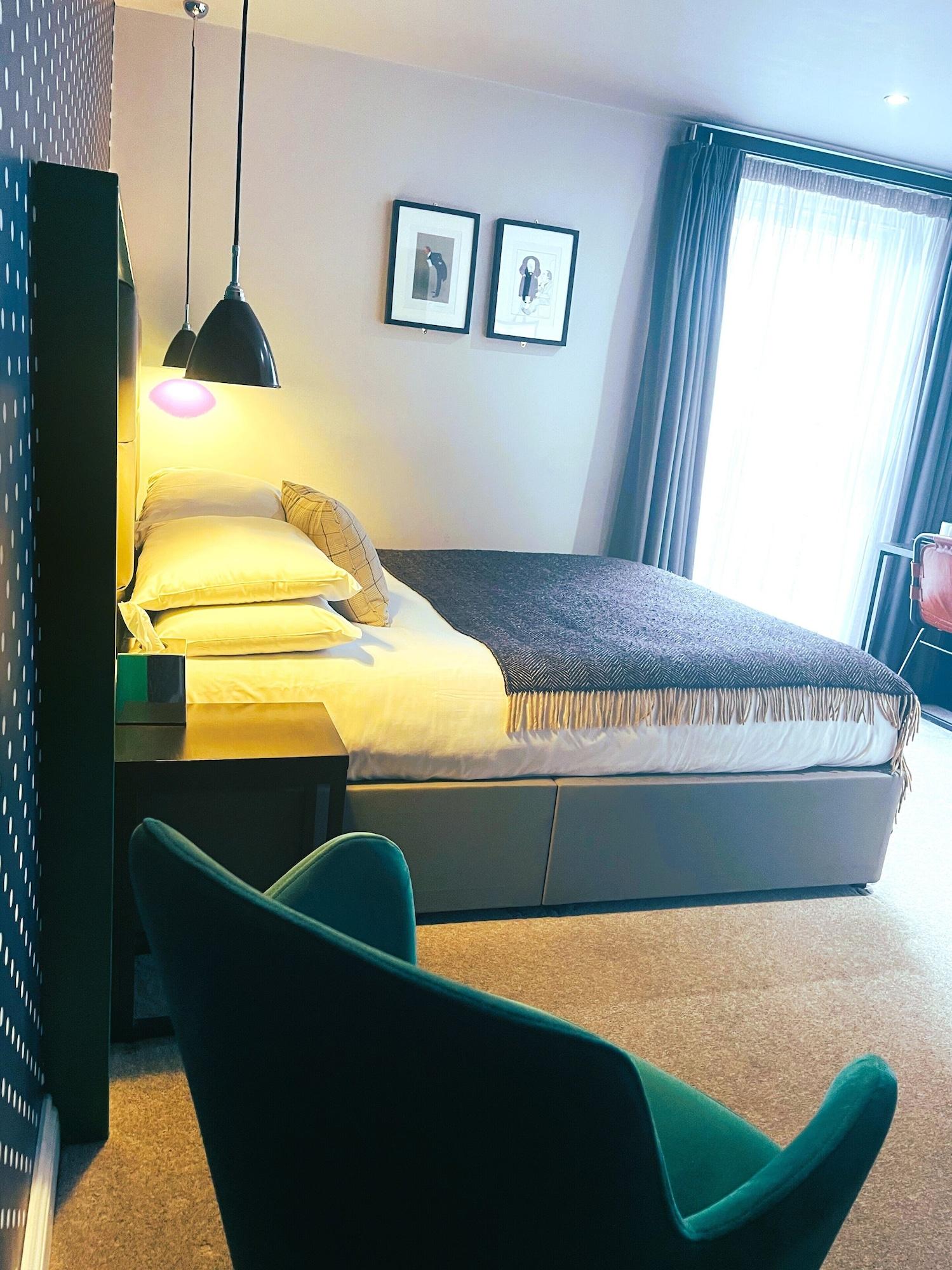 Hotel The Churchill 4*