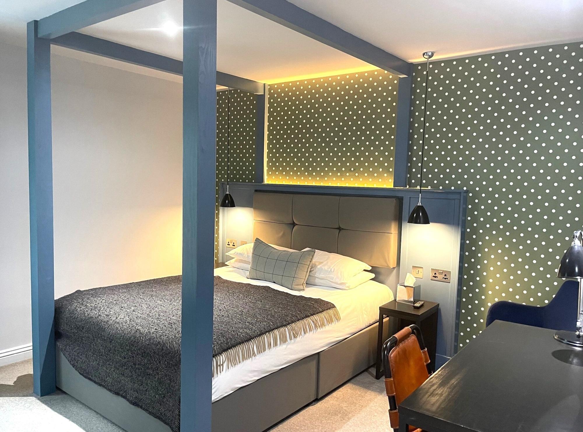 Hotel The Churchill 4*